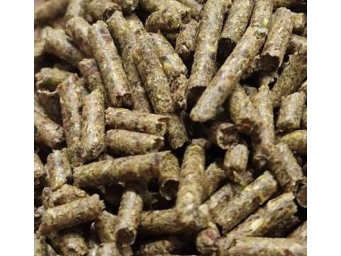 PelletM Alpen FREE gabonaérzékeny és érzékeny emésztőrendszerű lovak részére 24kg PelletM Alpen FREE gabonaérzékeny és érzékeny emésztőrendszerű lovak részére 24kg
