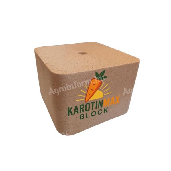 Karotinos, szelénes nyalósó vitaminokkal 8kg