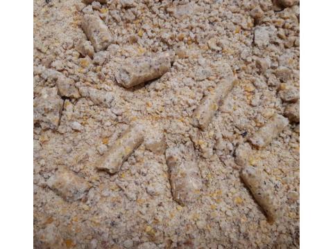 Kukoricacsíra pellet dara takarmány (kimérve/kg) Kukoricacsíra pellet dara takarmány (kimérve/kg)