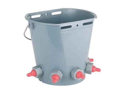 Bárányitató vödör cumival - 5 cumis Bárányitató vödör cumival - 5 cumis