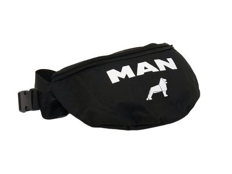 Övtáska kamion márkajelzéssel