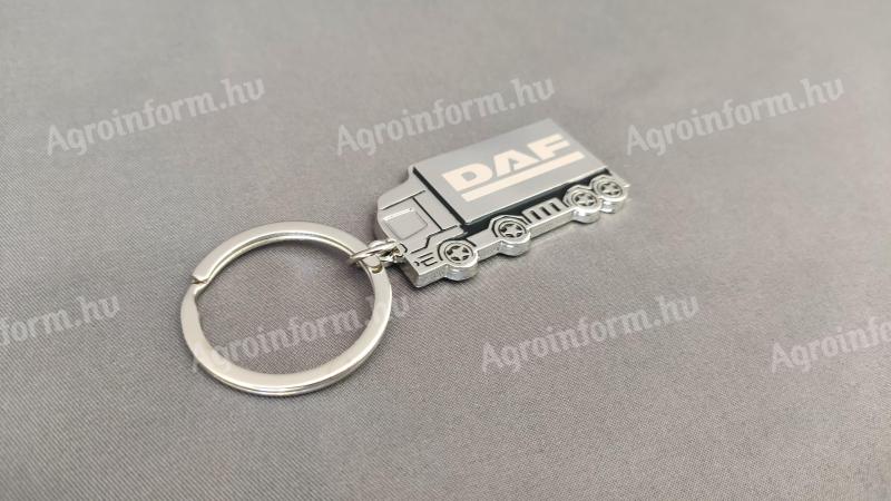Kamion kulcstartó gravírozott logóval
