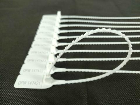 Sorszámozott műanyag plomba 1db