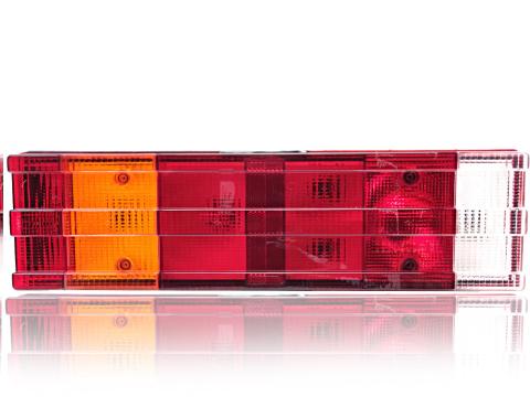 Lámpa MB-hez 7 kamrás bordázott Atego