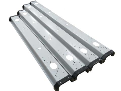 Aláfutásgátló hátsó acél 1800-2400 mm Aláfutásgátló hátsó acél 1800-2400 mm