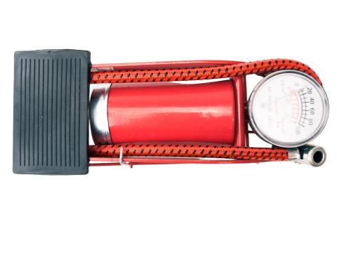 Lábpumpa autóhoz nyomásmérővel 7bar Lábpumpa autóhoz nyomásmérővel 7bar