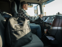 Hátizsák Hungarocamion emblémával szürke