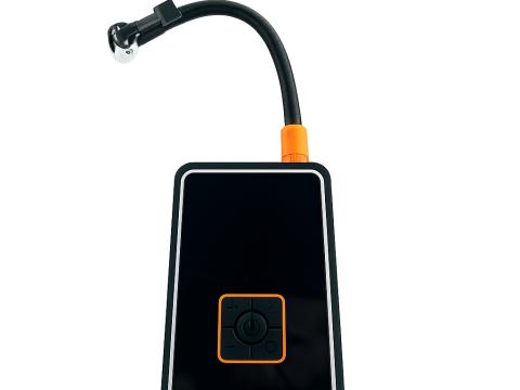 Akkus mini kompresszor power bank és zseblámpa funkcióval