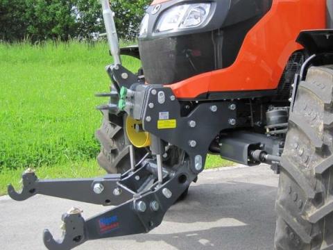 Kubota front hidraulika és TLT Kubota front hidraulika és TLT
