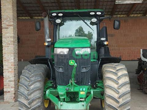 John Deere 7230R John Deere 7230R