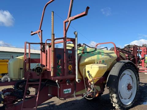 Hardi Commander 3000/18 TwinForce permetező Hardi Commander 3000/18 TwinForce permetező