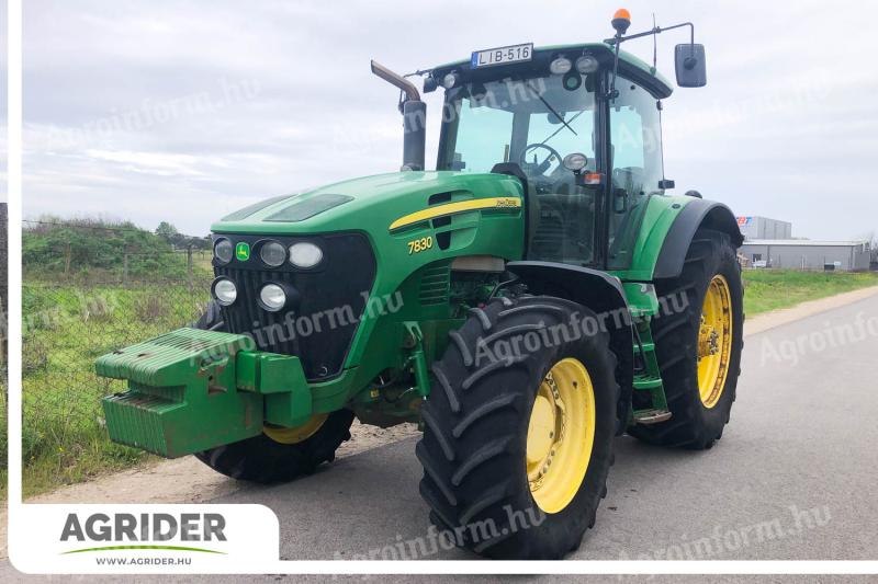 John Deere 7830