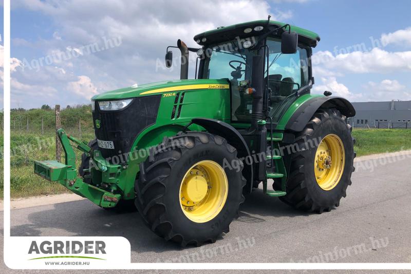 John Deere 7230