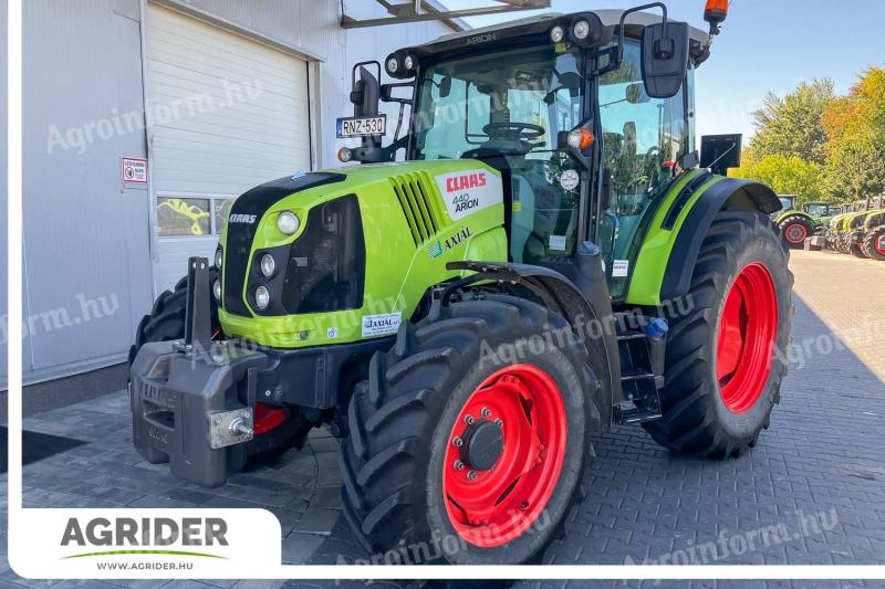 Claas Arion 440
