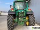 John Deere 6820