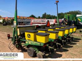 John Deere 1750 6R