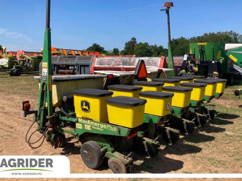 John Deere 1750 6R John Deere 1750 6R