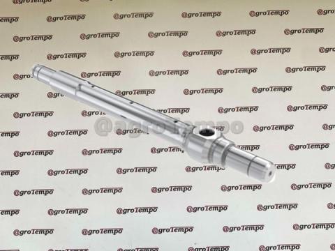 R250447 John Deere Tengely