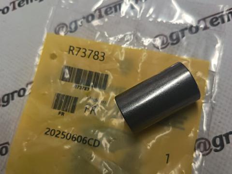 R73783 John Deere Sima persely R73783 John Deere Sima persely