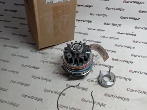 RE521502 John Deere Vízszivattyú RE521502 John Deere Vízszivattyú