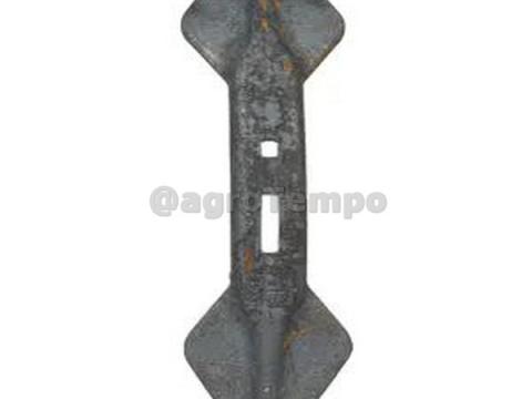 CP2821 Kramp kopócsúcs 450x135x19,5 mm, megfordítható, ívelt, 2 furat CP2821 Kramp kopócsúcs 450x135x19,5 mm, megfordítható, ívelt, 2 furat