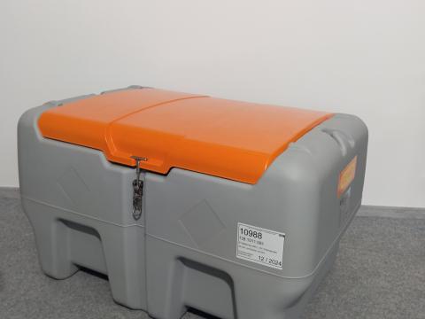 CEMO 440 literes mobil dízel üzemanyag tartály CEMO 440 literes mobil dízel üzemanyag tartály