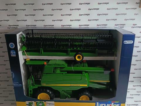 02132 BRUDER - John Deere T670i