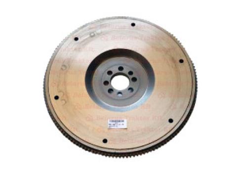 240-1005114-A1-10 MTZ lendkerék(820-892)