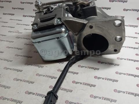 DZ111630 John Deere Kipufogószelep DZ111630 John Deere Kipufogószelep