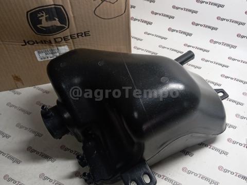 RE198952 John Deere Hűtőfolyadék tartály