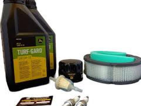 AUC17068 John Deere Karbantartó készlet