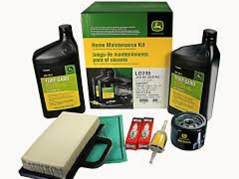 AUC17081 John Deere Karbantartó készlet AUC17081 John Deere Karbantartó készlet