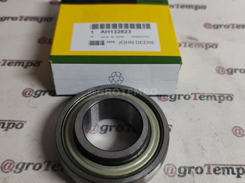 AH132823 John Deere Gömb alakú golyóscsapágy AH132823 John Deere Gömb alakú golyóscsapágy