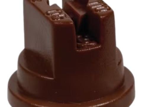 SF11005 ASJ Lapos szórású fúvóka, SF 110° 05, barna, műanyag