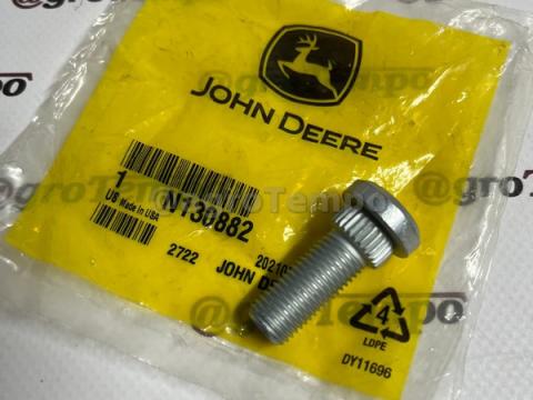 N130882 John Deere Bordás nyakú kerékcsavar