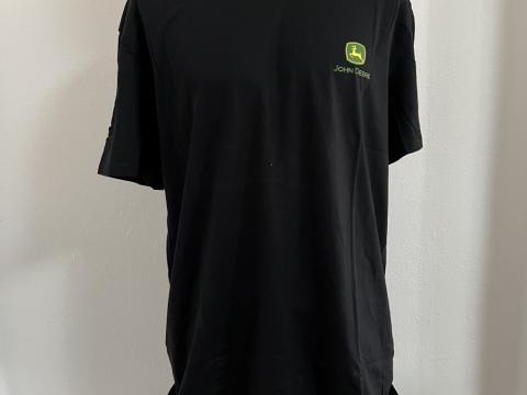 MC130017BK John Deere Póló