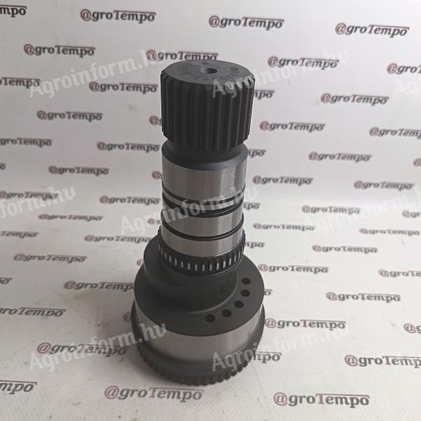 RE225879 John Deere PowrQuad™ váltóolajszivattyú tengely