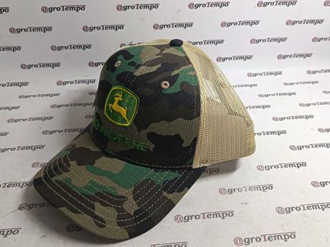 MC13080003BK John Deere terepmintás trucker sapka