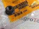 R534282 John Deere Hatszögletű peremes anya, M8