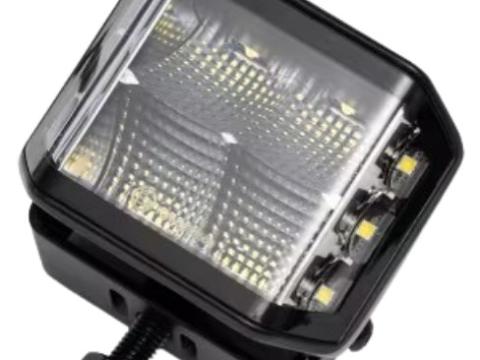 LA10613 KRAMP Munkalámpa LED, 70 W, 5060 lm, négyzet alakú, 12/24 V, fehér, 53,7x75,5x32,3 mm Deutsch dugó, Flood, 10 LE-es LA10613 KRAMP Munkalámpa LED, 70 W, 5060 lm, négyzet alakú, 12/24 V, fehér, 53,7x75,5x32,3 mm Deutsch dugó, Flood, 10 LE-es
