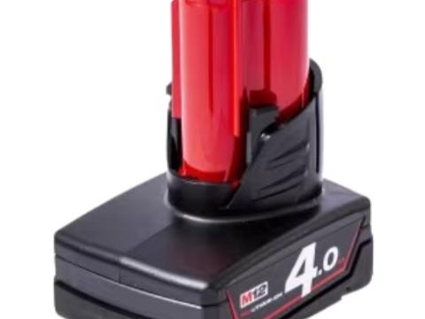 M12B4 Milwaukee Akkumulátor 12V 4.0 Ah Li-Ion M12B4 Milwaukee Akkumulátor 12V 4.0 Ah Li-Ion