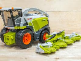ÚJ Claas Jaguar 980 Bruder játék önjáró silózó. valósághű funkciók strapabíró kialakítás ABS műanyagból, 4 éves kortól ajánlott, 1:16 méretarány