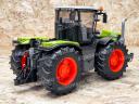 ÚJ Claas Xerion 5000 Bruder játéktraktor. valósághű funkciók, strapabíró kialakítás ABS műanyagból, 4 éves kortól ajánlott, 1:16 méretarány