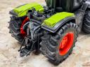 ÚJ Claas Xerion 5000 játéktraktor. valósághű funkciók, strapabíró kialakítás ABS műanyagból, 4 éves kortól ajánlott, 1:16 méretarány