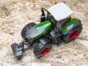 ÚJ Fendt 1050 Vario Bruder játéktraktor. valósághű funkciók, strapabíró kialakítás ABS műanyagból, 4 éves kortól ajánlott, 1:16 méretarány