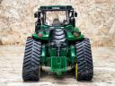 ÚJ John Deere 9620RX hevederes Bruder játéktraktor. valósághű funkciók, strapabíró kialakítás, ABS műanyagból, 4 éves kortól ajánlott,1:16 méretarány, original Bruder