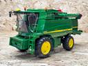 ÚJ John Deere T670i Bruder játékkombájn. valósághű funkciók, strapabíró kialakítás ABS műanyagból, 4 éves kortól ajánlott, 1:16 méretarány