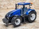 ÚJ New Holland T7.315 Bruder játéktraktor. valósághű funkciók, strapabíró kialakítás ABS műanyagból, 4 éves kortól ajánlott, 1:16 méretarány