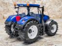 ÚJ New Holland T7.315 Bruder játéktraktor. valósághű funkciók, strapabíró kialakítás ABS műanyagból, 4 éves kortól ajánlott, 1:16 méretarány