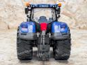 ÚJ New Holland T7.315 Bruder játéktraktor. valósághű funkciók, strapabíró kialakítás ABS műanyagból, 4 éves kortól ajánlott, 1:16 méretarány